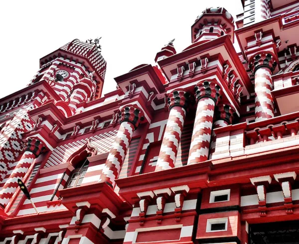 Historical Pathways, Red Mosque in Sri Lanka